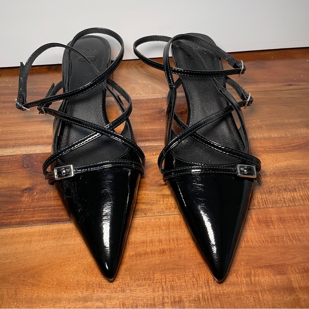ASOS DESIGN Scottie Black Patent Strappy Pointed-Toe Kitten Heels, 10